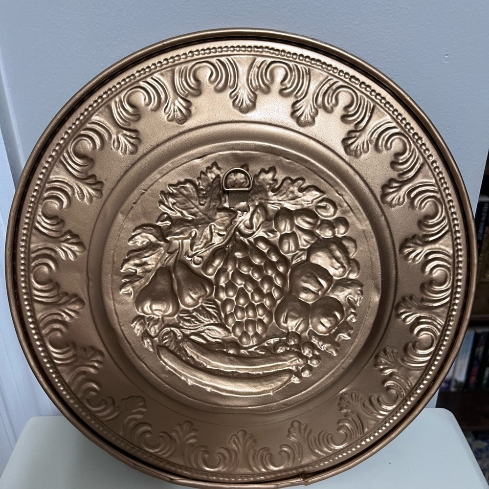 Gold Decorative Plate - Picture 3 of 3